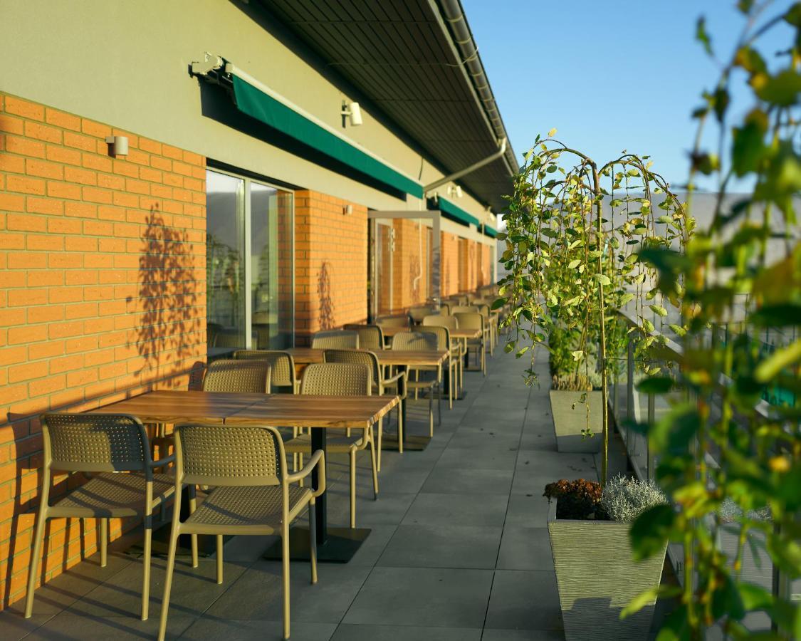 Tennis & Country Club Hotel Giebultow  ภายนอก รูปภาพ