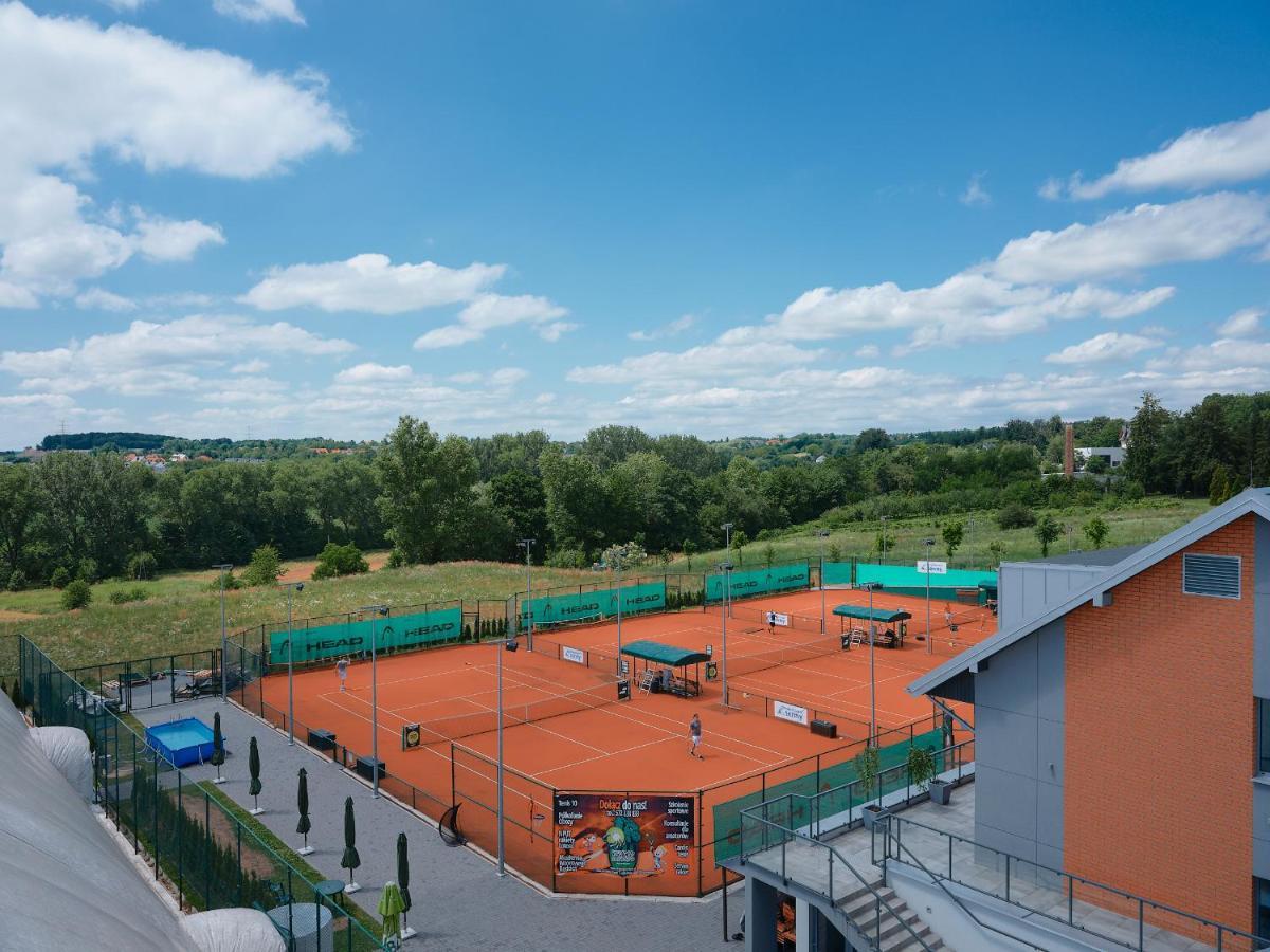 Tennis & Country Club Hotel Giebultow  ภายนอก รูปภาพ